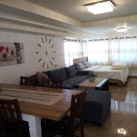 Tiberias Vacation Rental Экстерьер фото