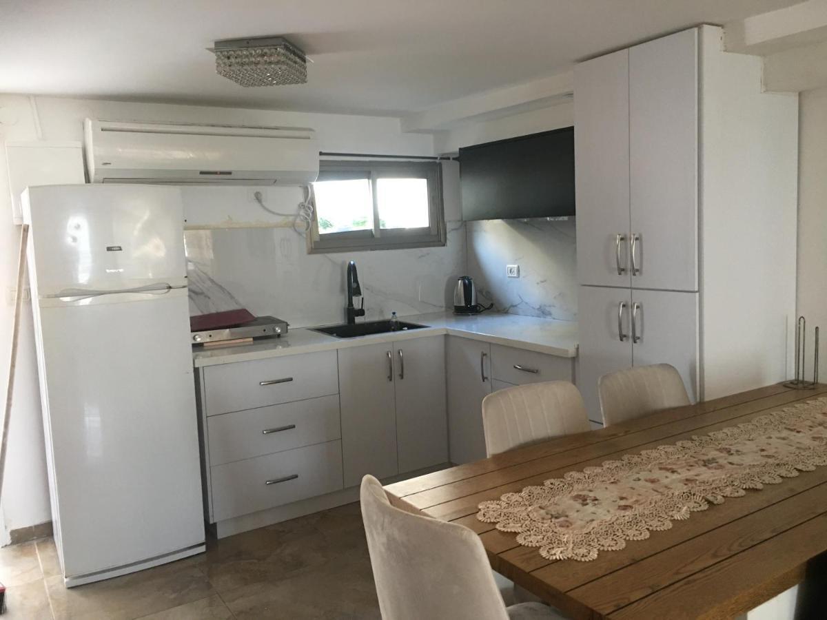 Tiberias Vacation Rental Экстерьер фото